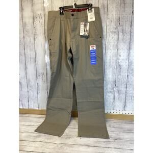 NWT Wrangler Outdoor Men’s Straight Fit Utility Pants – Khaki/Tan (32 x 32)